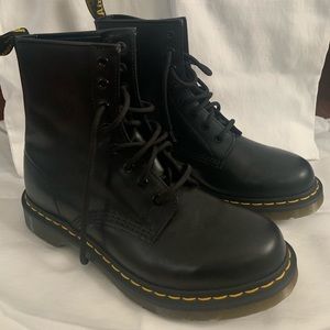 Worn once in great shape looks brand new!